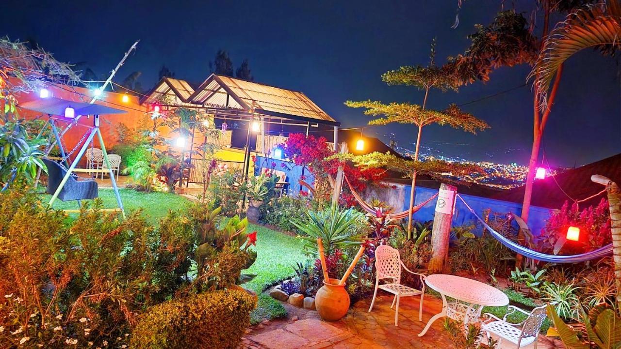 Yambi Guesthouse Kigali Bagian luar foto