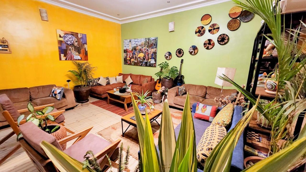 Yambi Guesthouse Kigali Bagian luar foto