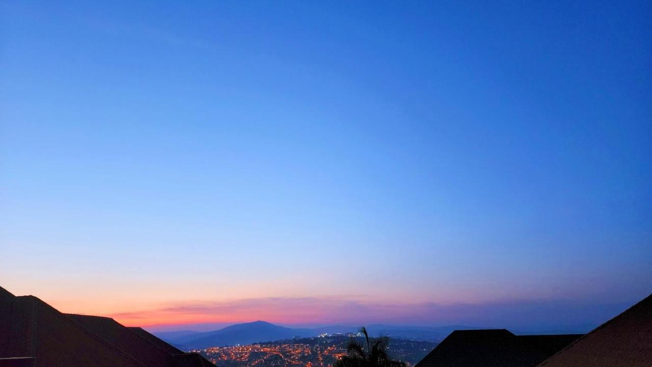 Yambi Guesthouse Kigali Bagian luar foto