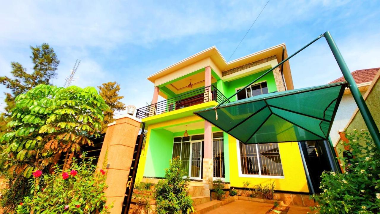 Yambi Guesthouse Kigali Bagian luar foto