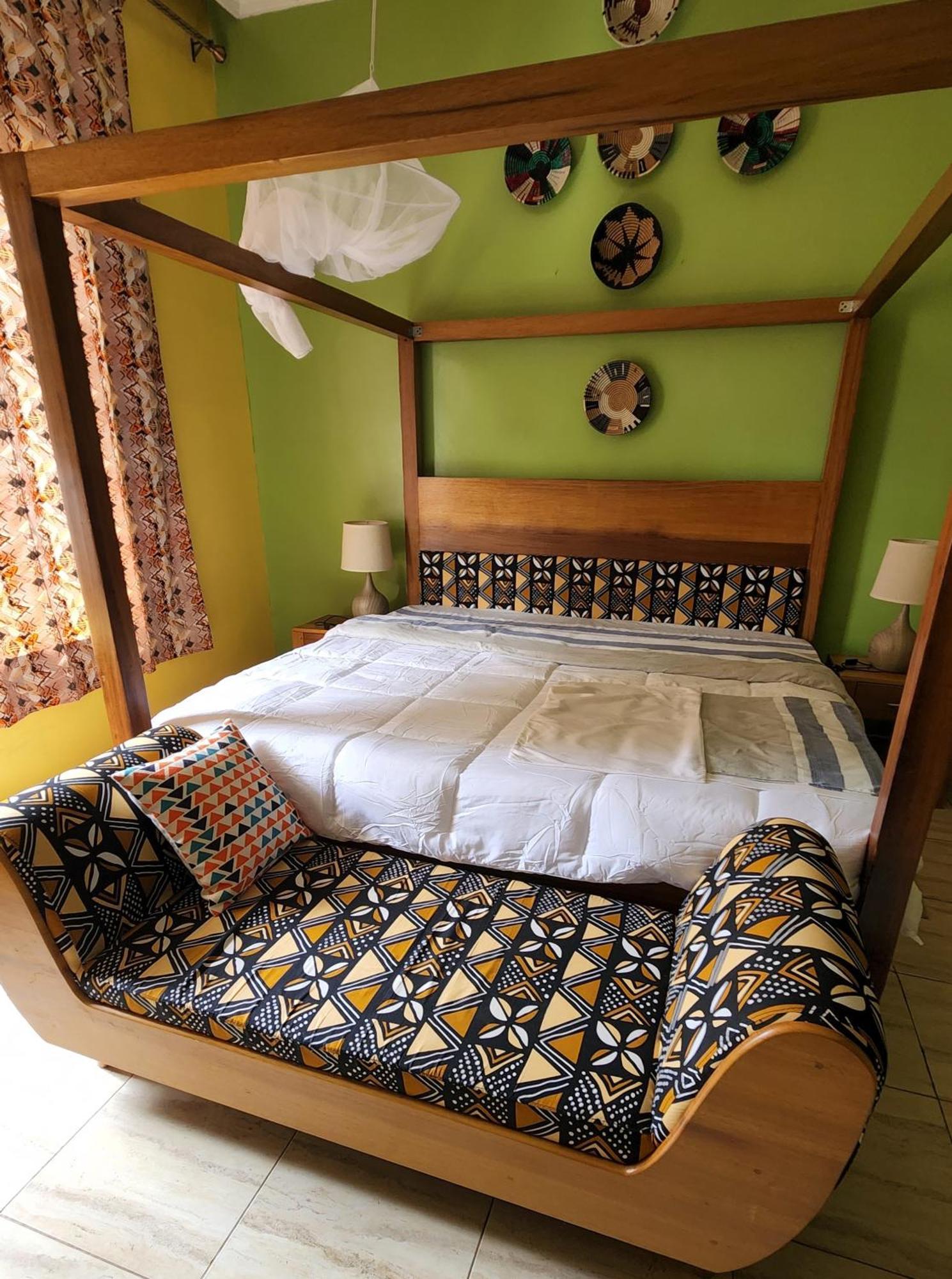 Yambi Guesthouse Kigali Bagian luar foto