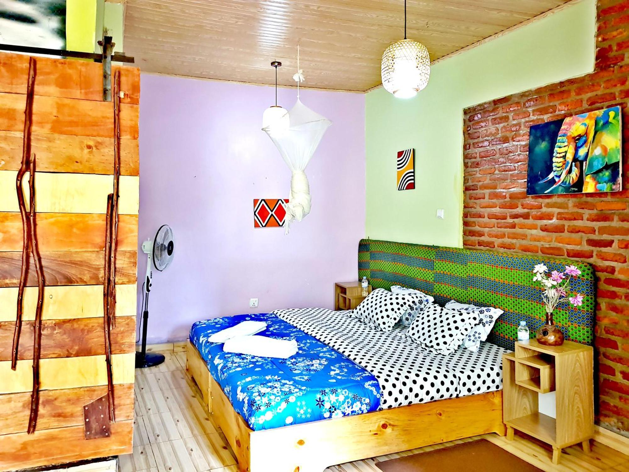Yambi Guesthouse Kigali Bagian luar foto